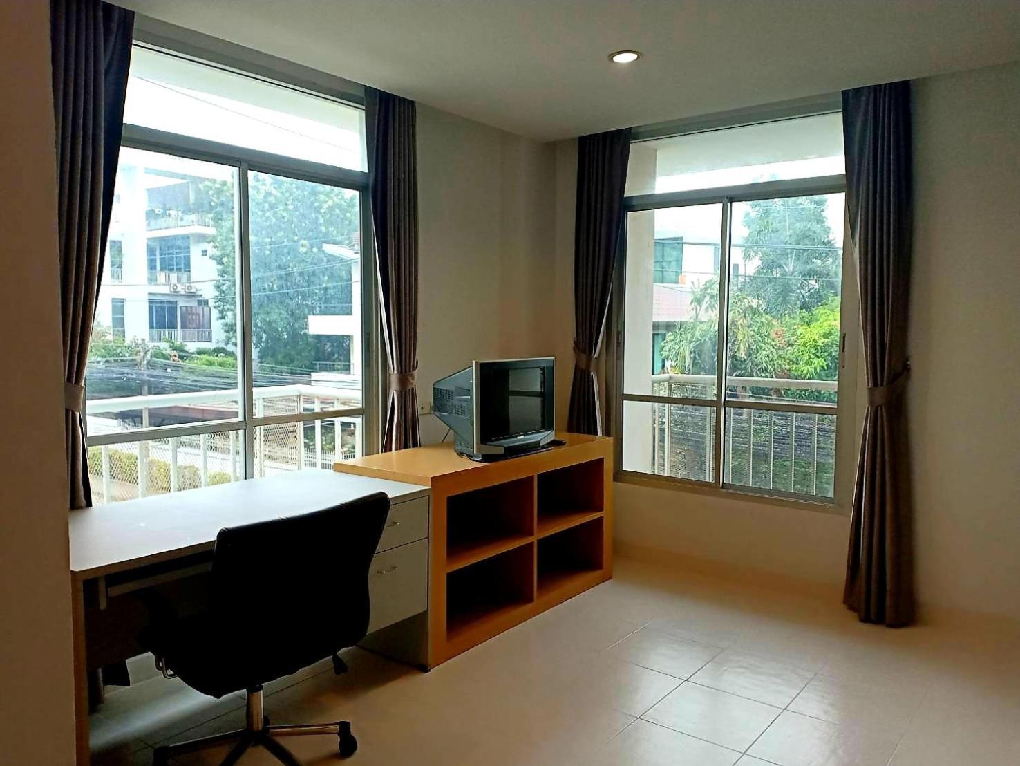 Sena House Hotel Bangkok Exterior photo