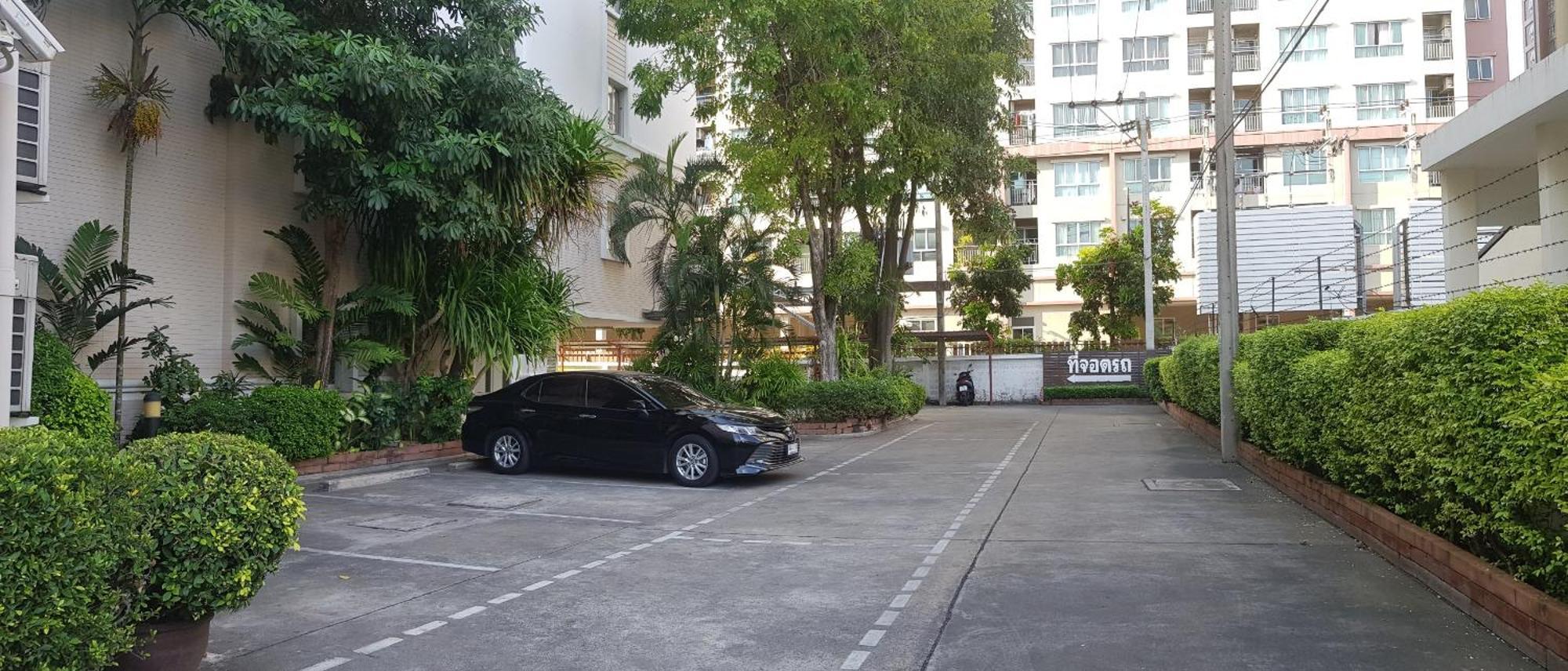 Sena House Hotel Bangkok Exterior photo